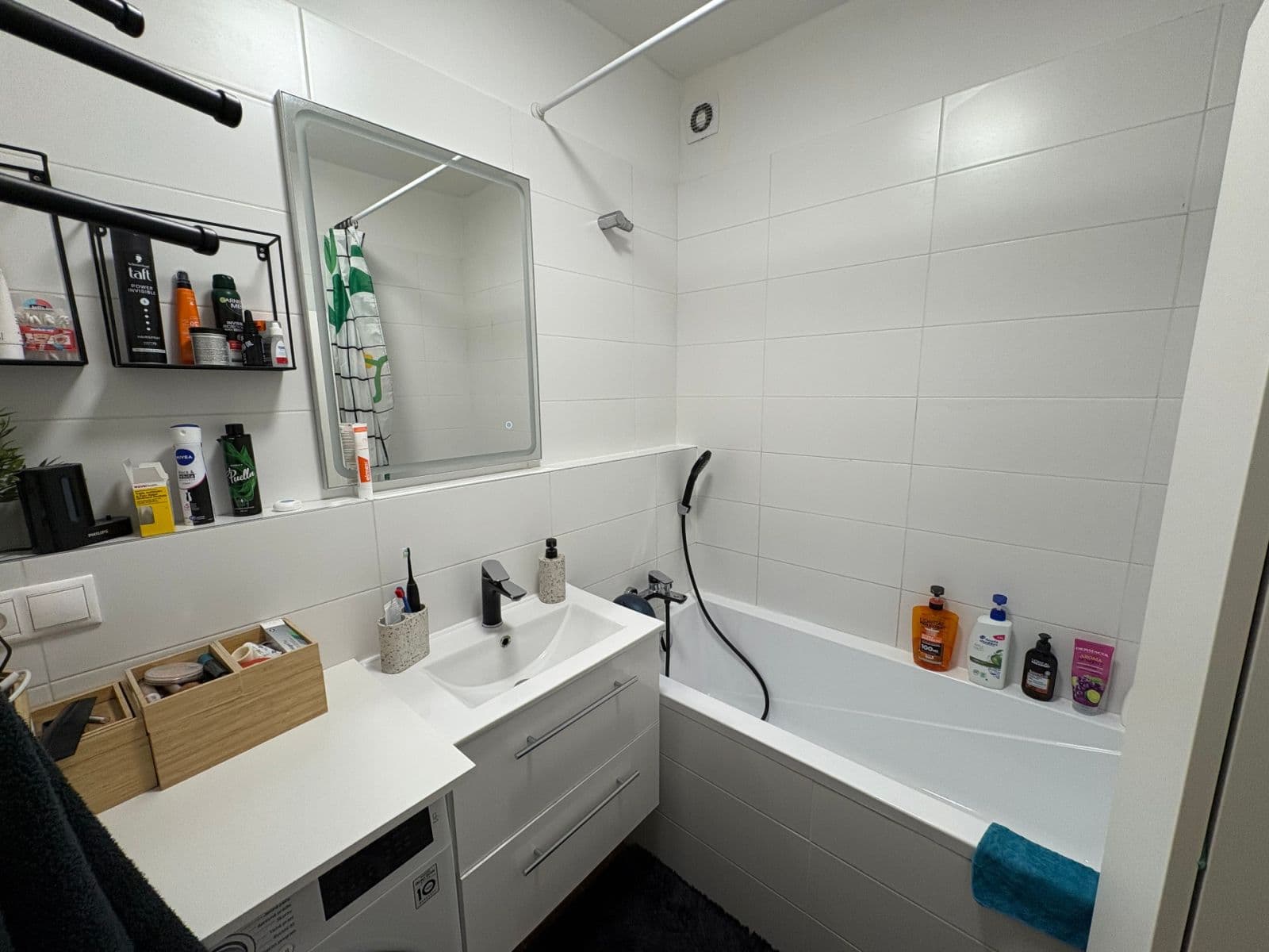 Prodej bytu 3+1 61 m², Jozefa Cígera Hronského, Nové Mesto, Bratislavský kraj Prodej bytu 3+1 61 m², Jozefa Cígera Hronského, Nové Mesto, Bratislavský kraj