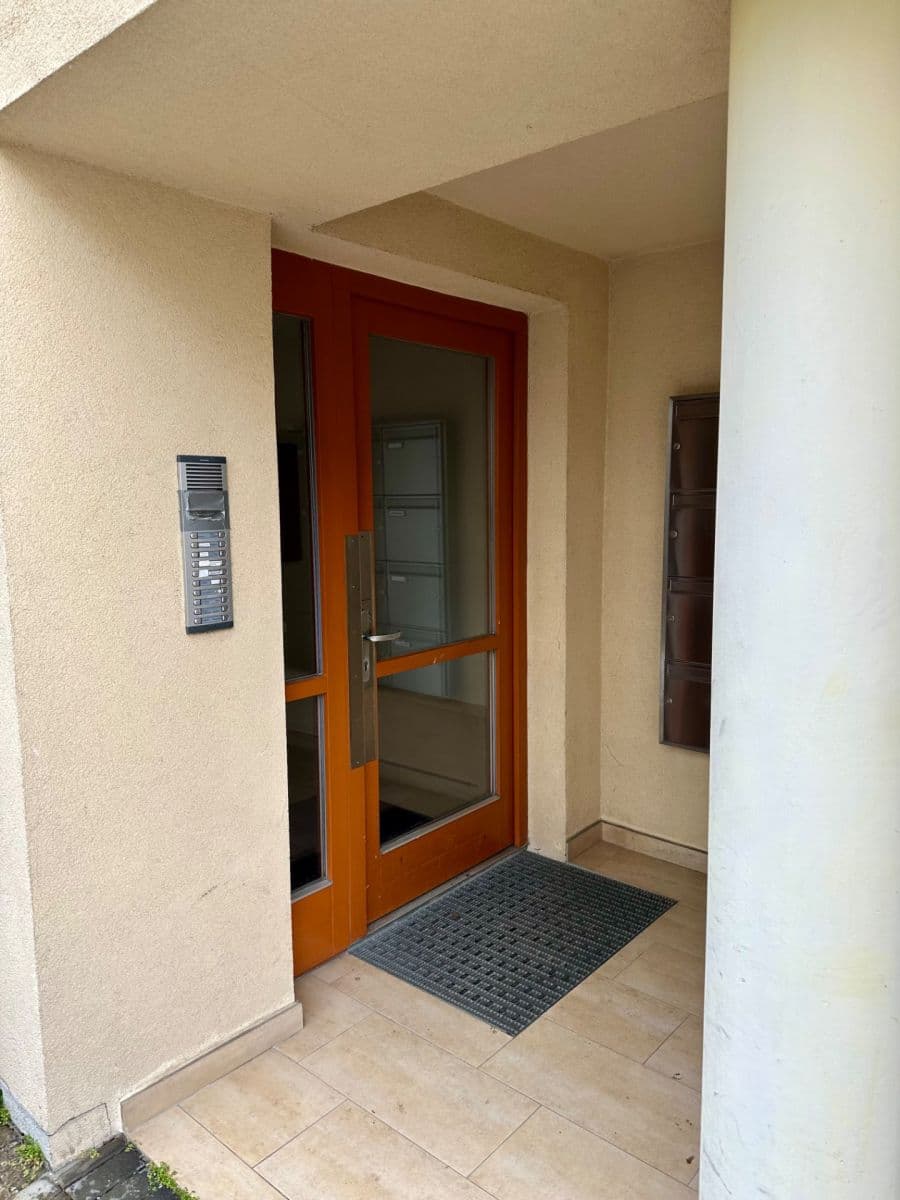 Prodej bytu 1+kk 33 m², Nad Rokoskou, Praha, Praha Prodej bytu 1+kk 33 m², Nad Rokoskou, Praha, Praha