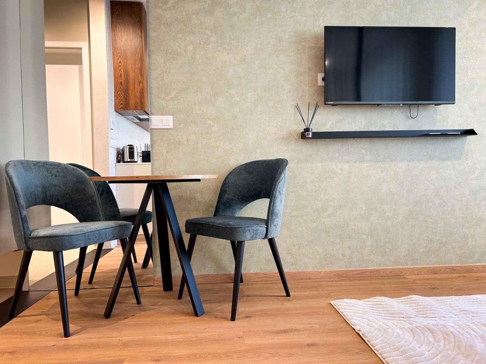 Pronájem bytu 1+kk 32 m², Olgy Havlové, Praha, Praha Pronájem bytu 1+kk 32 m², Olgy Havlové, Praha, Praha