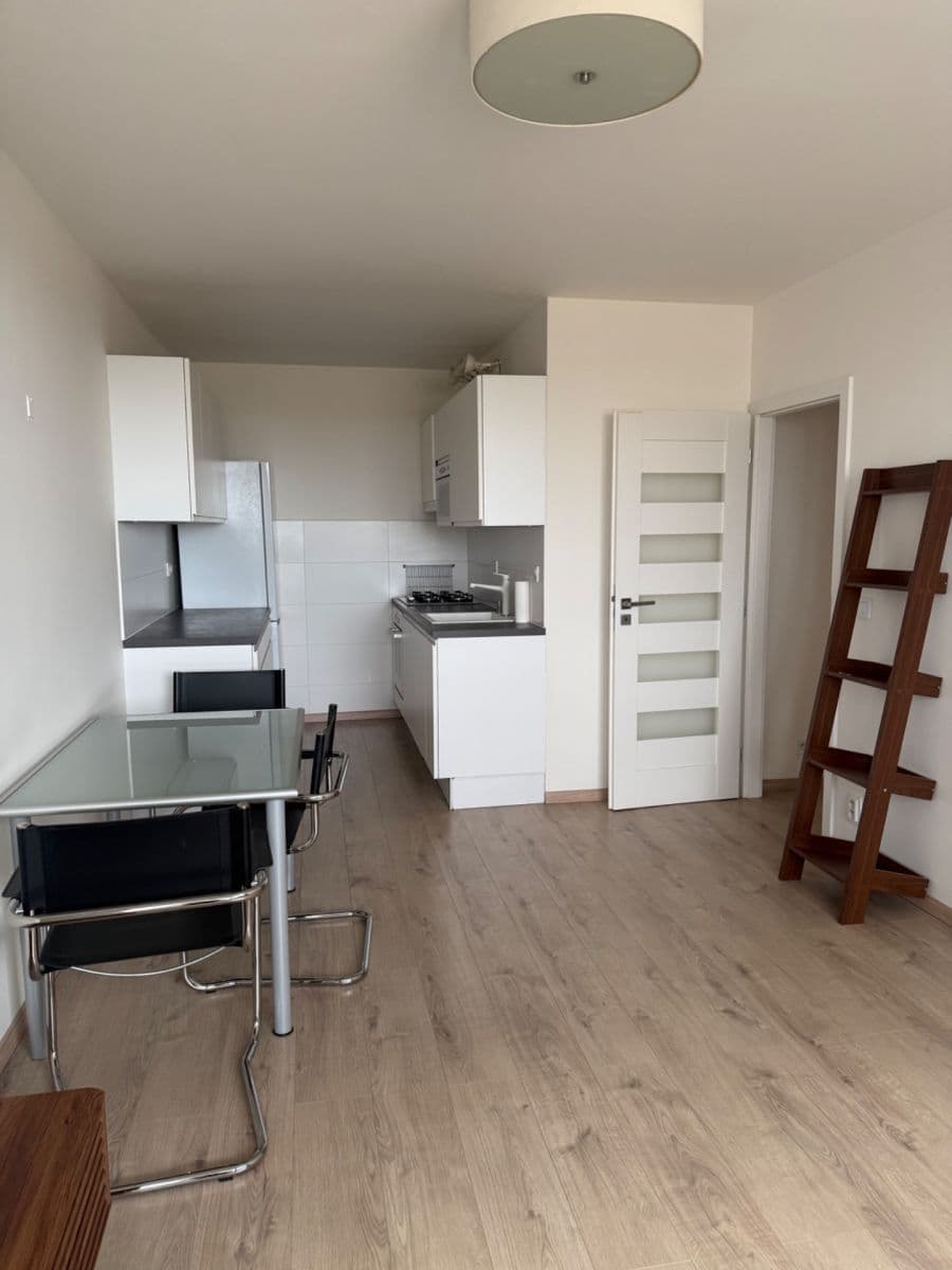 Pronájem bytu 2+kk 36 m², Litvínovská, Praha, Praha Pronájem bytu 2+kk 36 m², Litvínovská, Praha, Praha