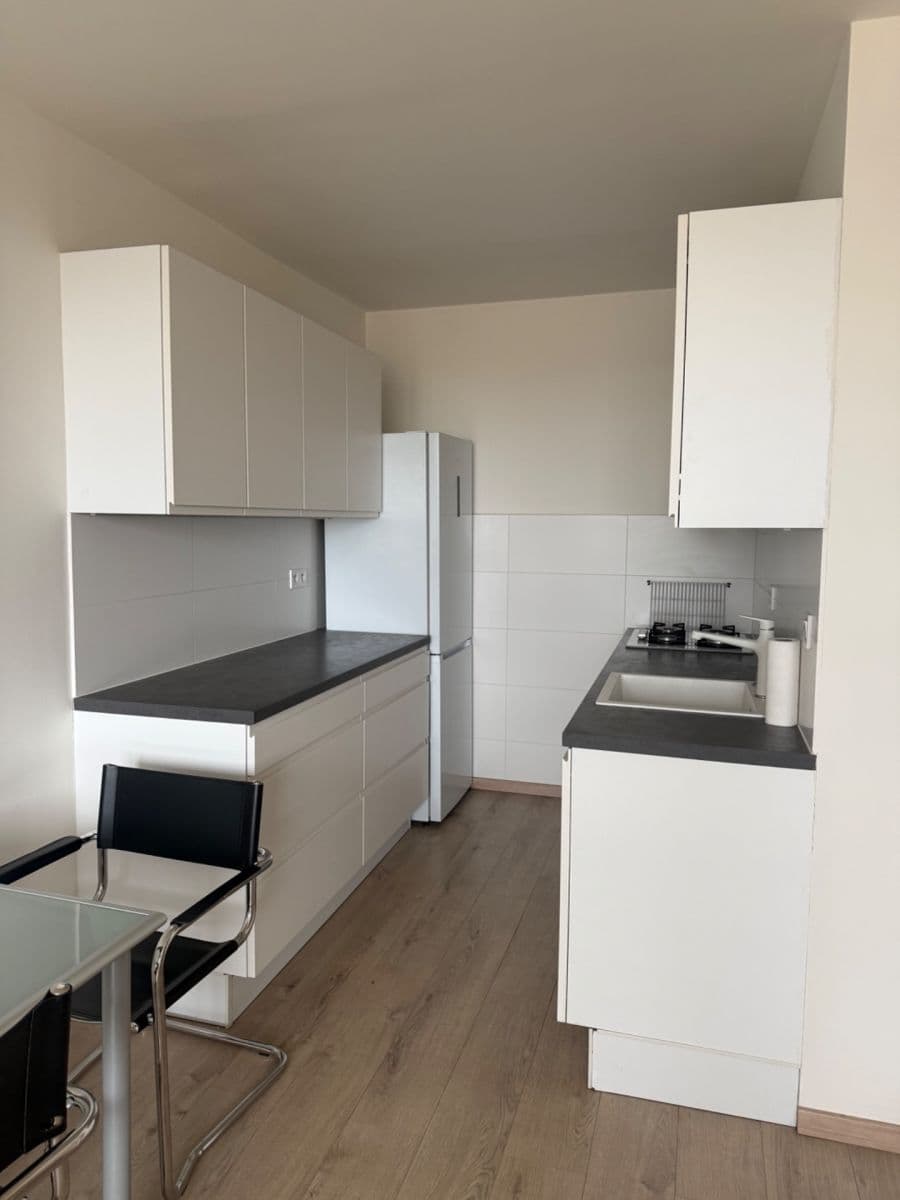 Pronájem bytu 2+kk 36 m², Litvínovská, Praha, Praha Pronájem bytu 2+kk 36 m², Litvínovská, Praha, Praha