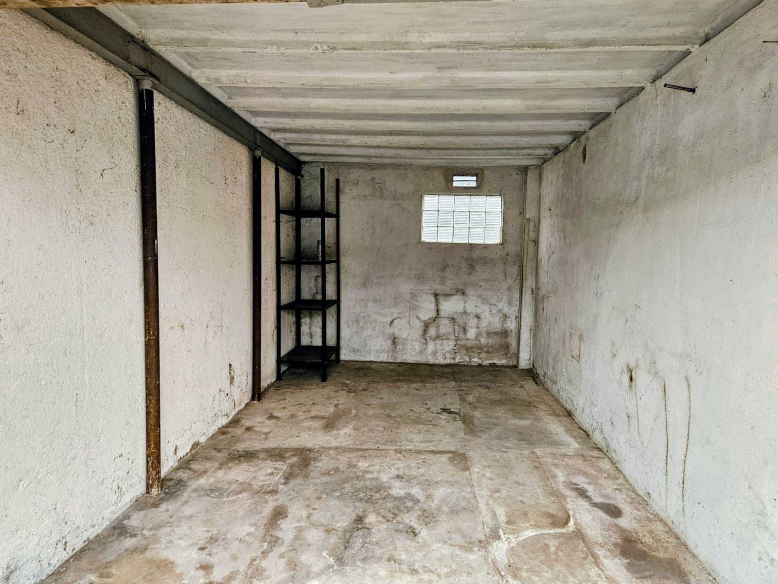 Prodej garáže 18 m², Výhon, Přísnotice, Jihomoravský kraj Prodej garáže 18 m², Výhon, Přísnotice, Jihomoravský kraj