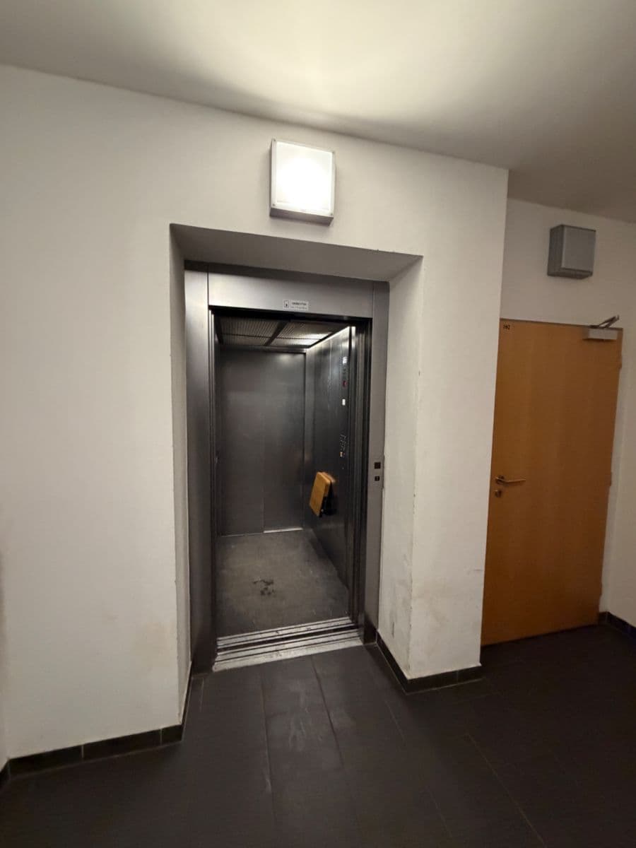 Pronájem bytu 2+kk 50 m², Musílkova, Praha, Praha Pronájem bytu 2+kk 50 m², Musílkova, Praha, Praha