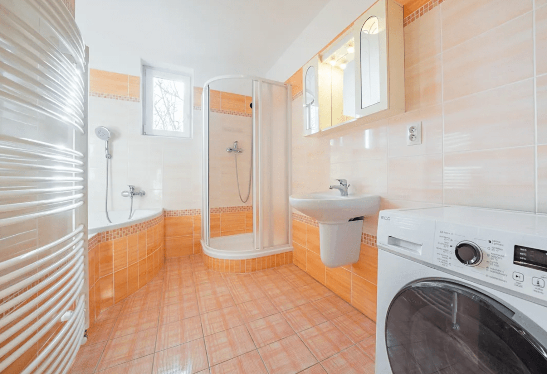 Pronájem bytu 2+kk 58 m², Litovická, Hostivice, Středočeský kraj Pronájem bytu 2+kk 58 m², Litovická, Hostivice, Středočeský kraj