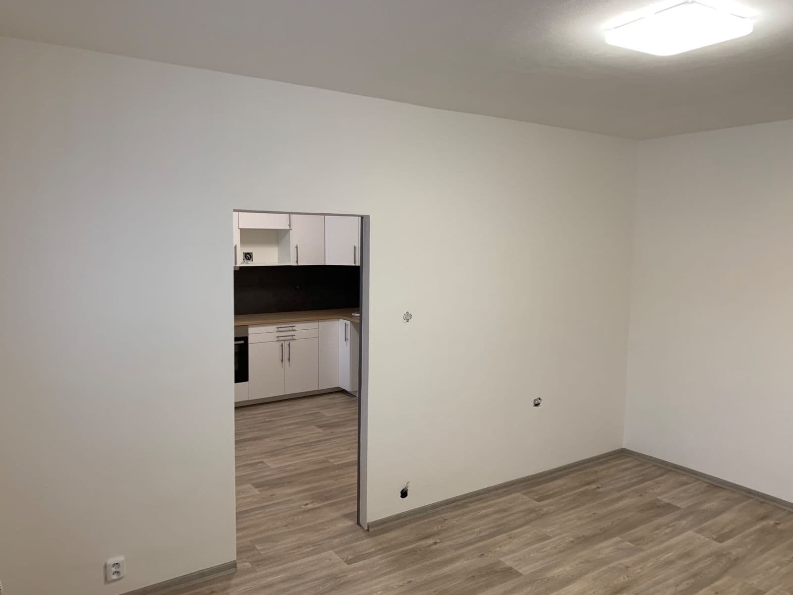 Pronájem bytu 1+1 37 m², Oblouková, Děčín, Ústecký kraj Pronájem bytu 1+1 37 m², Oblouková, Děčín, Ústecký kraj