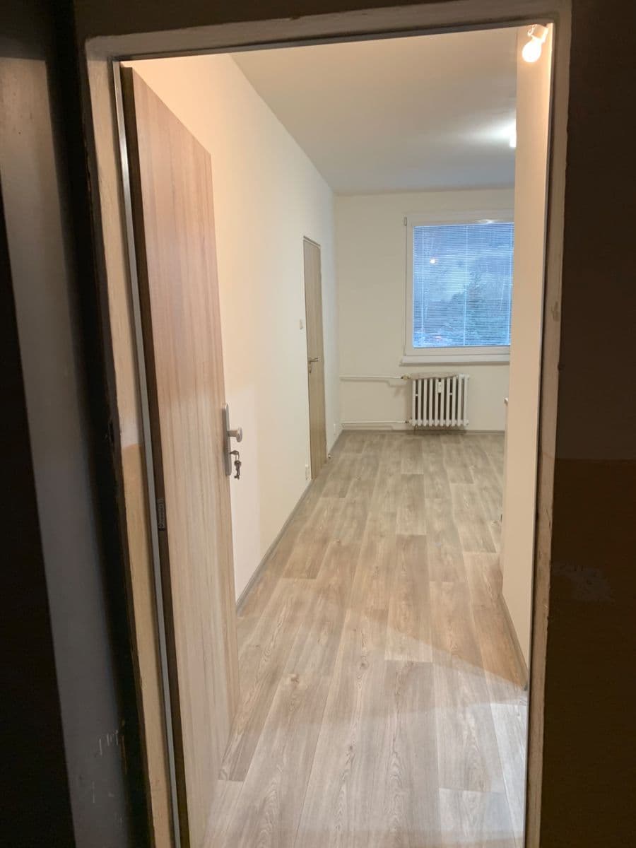 Pronájem bytu 1+1 37 m², Oblouková, Děčín, Ústecký kraj Pronájem bytu 1+1 37 m², Oblouková, Děčín, Ústecký kraj