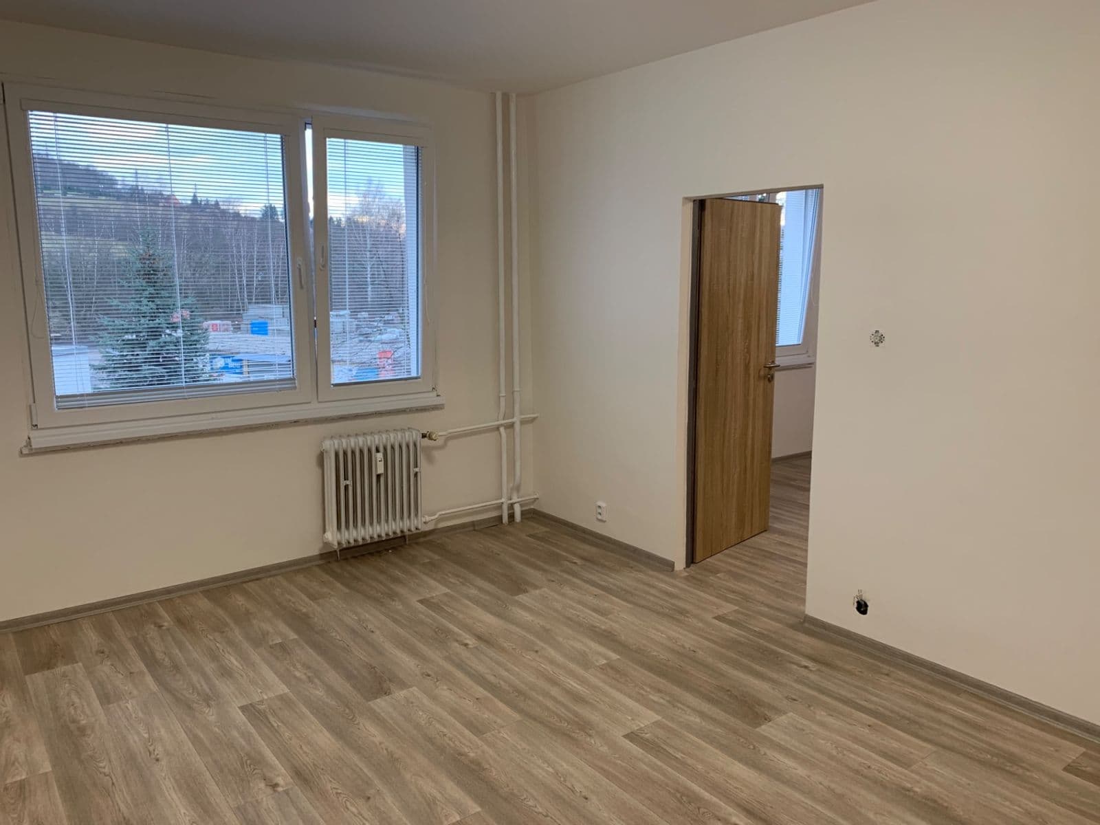Pronájem bytu 1+1 37 m², Oblouková, Děčín, Ústecký kraj Pronájem bytu 1+1 37 m², Oblouková, Děčín, Ústecký kraj