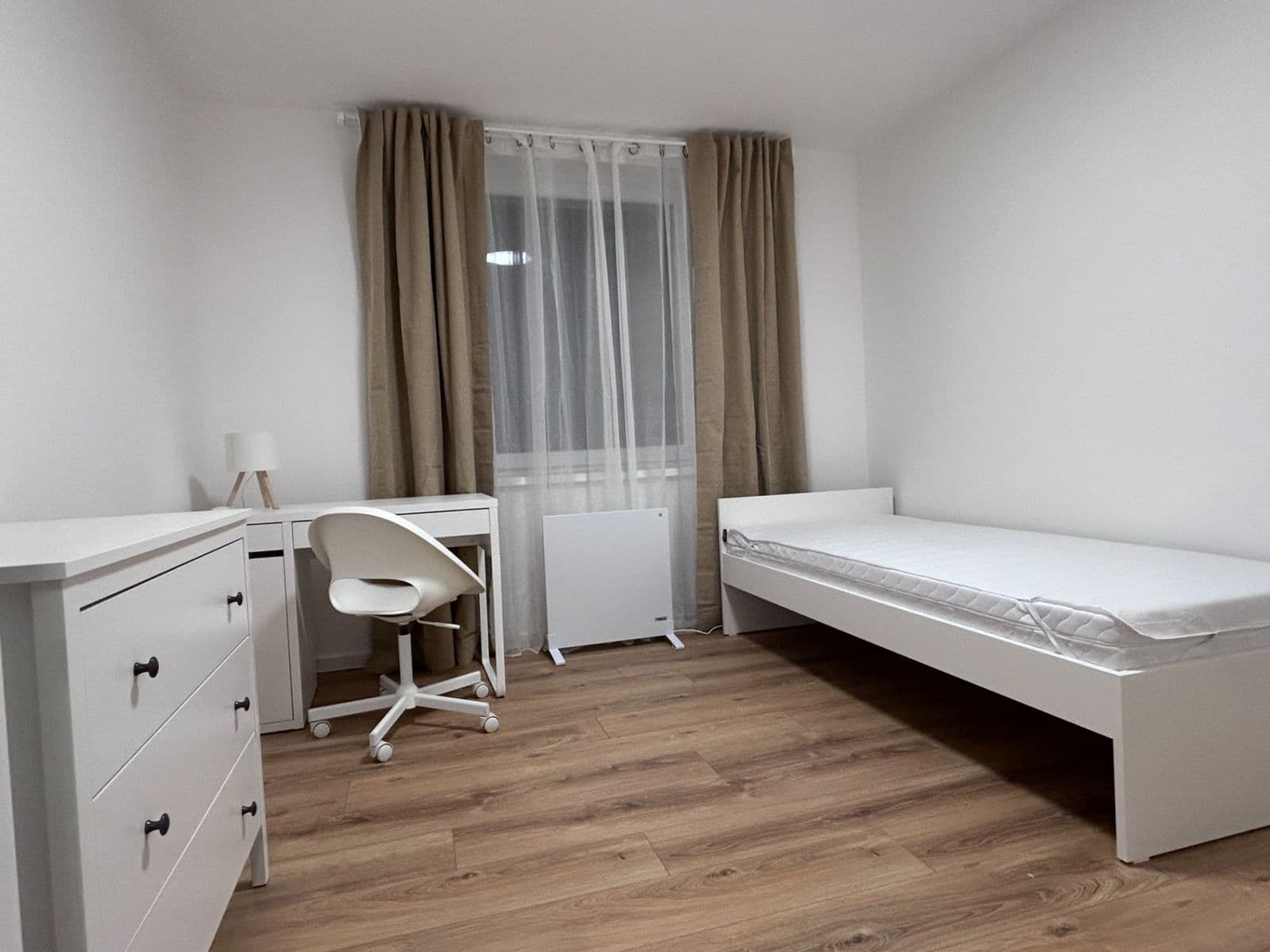 Pronájem bytu 4+1 78 m², Suchý vršek, Praha, Praha Pronájem bytu 4+1 78 m², Suchý vršek, Praha, Praha