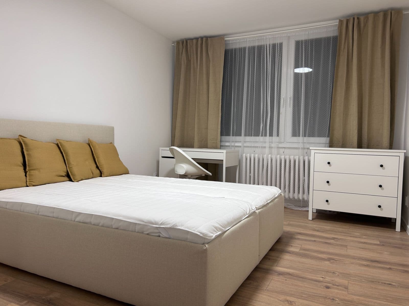 Pronájem bytu 4+1 78 m², Suchý vršek, Praha, Praha Pronájem bytu 4+1 78 m², Suchý vršek, Praha, Praha