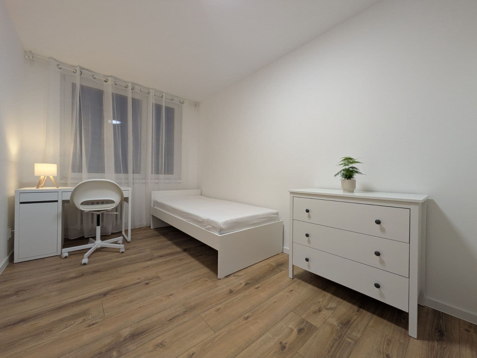 Pronájem bytu 4+1 78 m², Suchý vršek, Praha, Praha Pronájem bytu 4+1 78 m², Suchý vršek, Praha, Praha