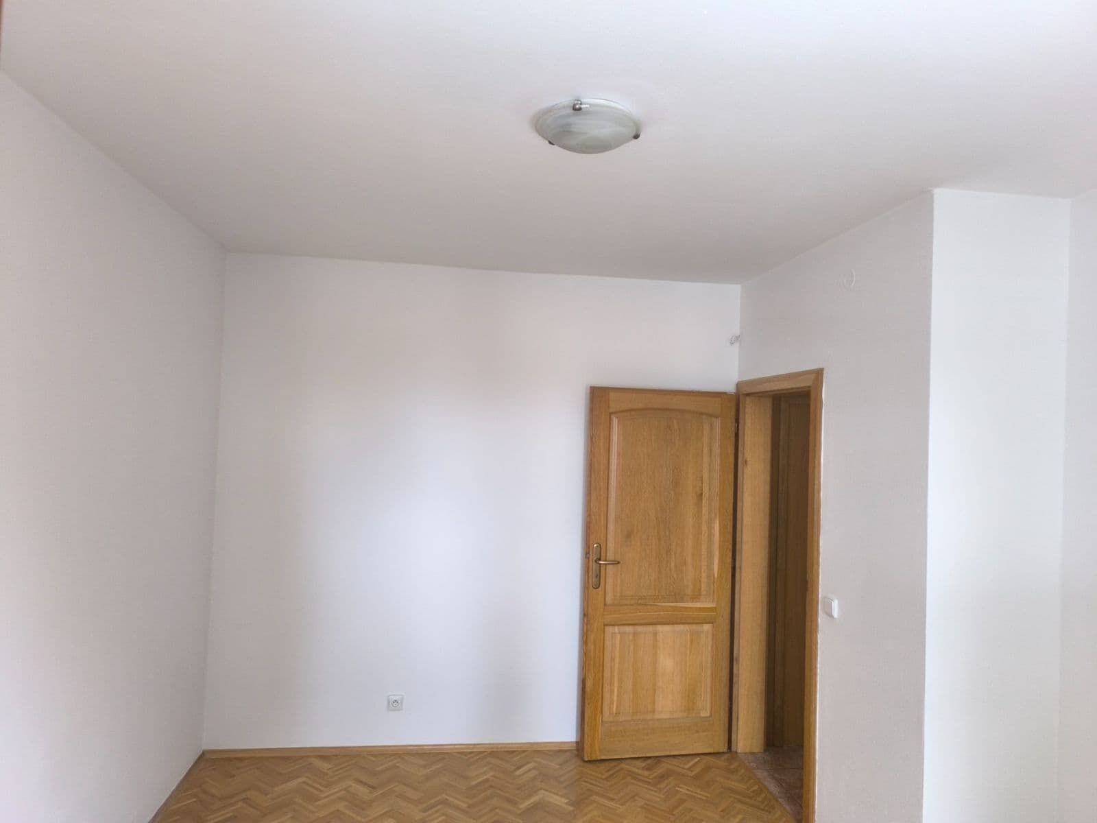 Pronájem bytu 1+1 36 m², Sadová, České Budějovice, Jihočeský kraj Pronájem bytu 1+1 36 m², Sadová, České Budějovice, Jihočeský kraj