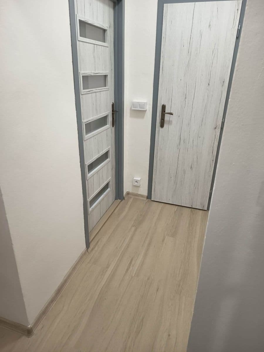 Pronájem bytu 2+kk 47 m², Bratří Čapků, Uničov, Olomoucký kraj Pronájem bytu 2+kk 47 m², Bratří Čapků, Uničov, Olomoucký kraj
