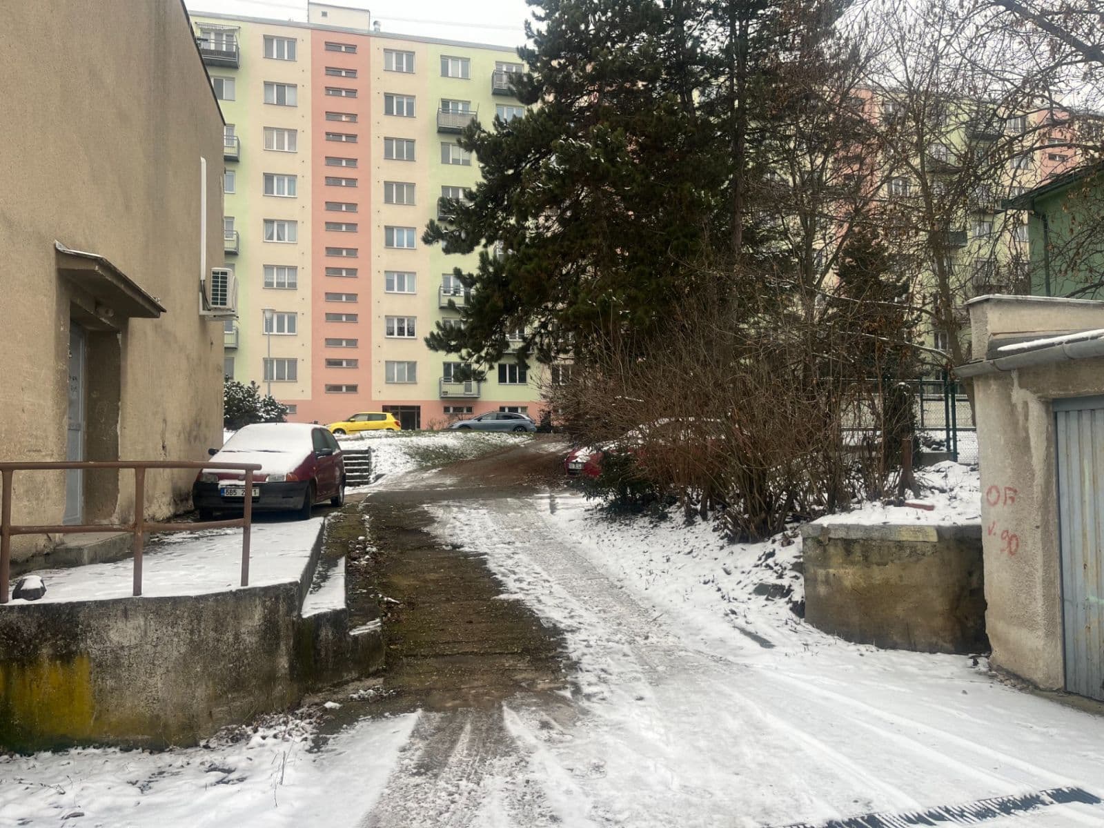 Pronájem garáže 16 m², Jílová, Brno, Jihomoravský kraj Pronájem garáže 16 m², Jílová, Brno, Jihomoravský kraj