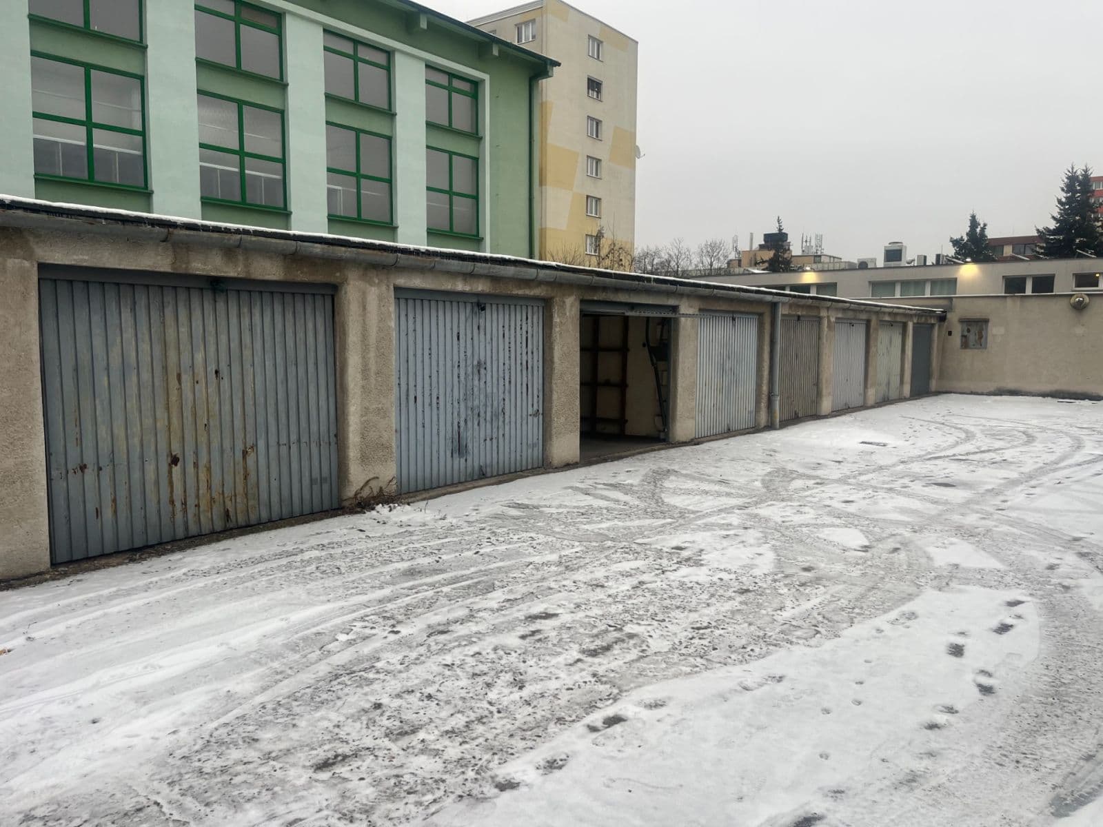 Pronájem garáže 16 m², Jílová, Brno, Jihomoravský kraj Pronájem garáže 16 m², Jílová, Brno, Jihomoravský kraj