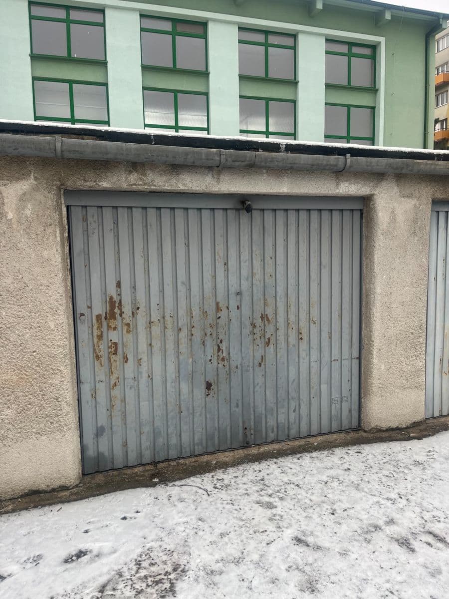 Pronájem garáže 16 m², Jílová, Brno, Jihomoravský kraj Pronájem garáže 16 m², Jílová, Brno, Jihomoravský kraj