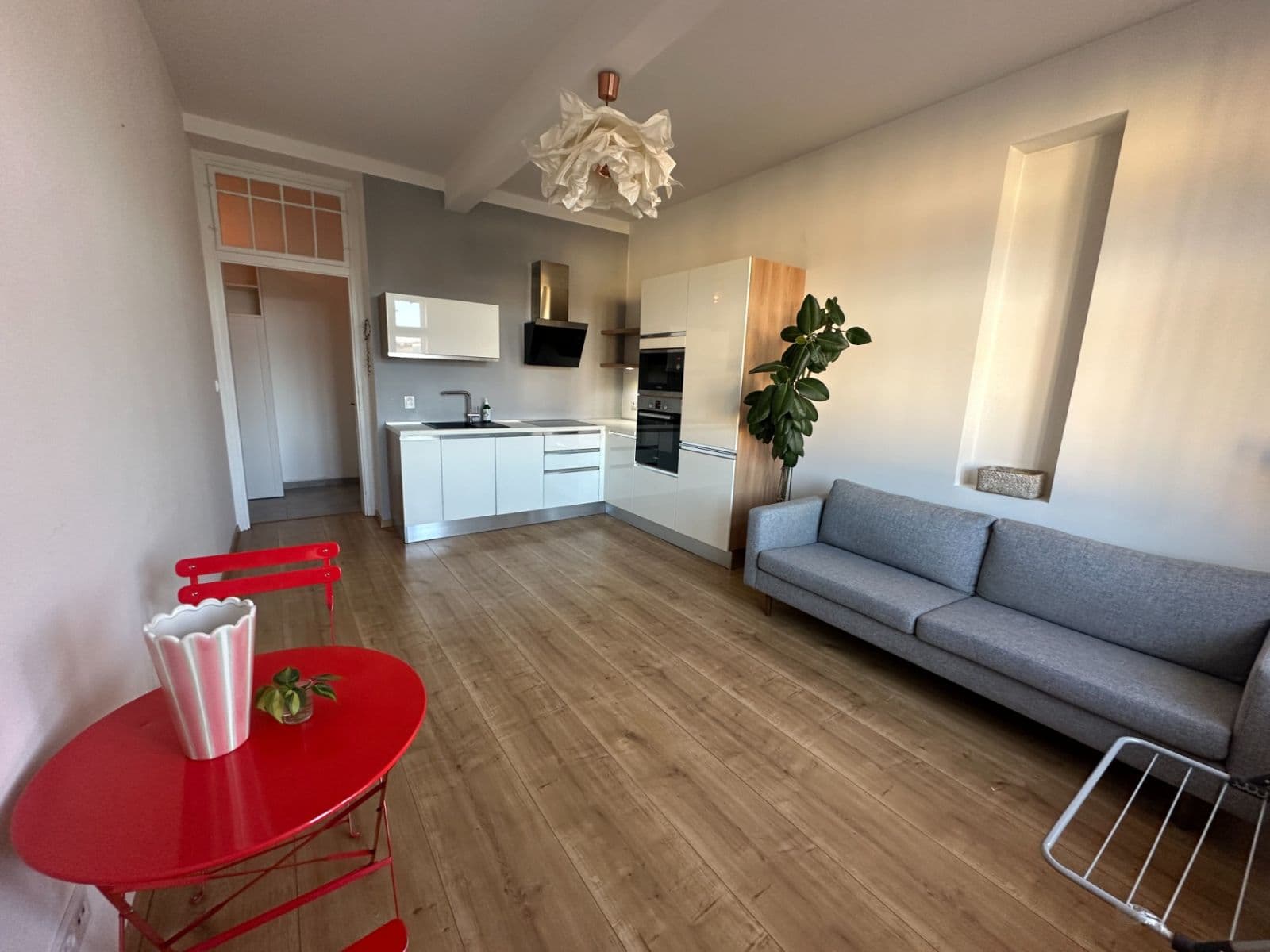 Pronájem bytu 2+kk 49 m², Masarykovo nám., Hradec Králové, Královéhradecký kraj Pronájem bytu 2+kk 49 m², Masarykovo nám., Hradec Králové, Královéhradecký kraj