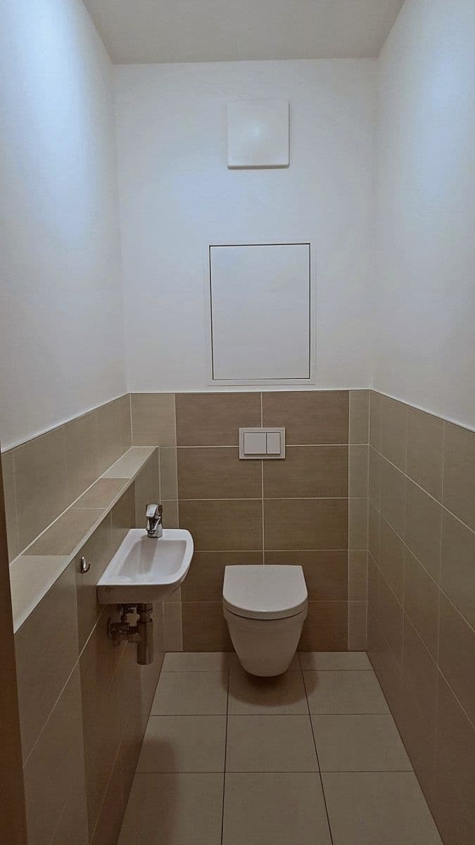 Pronájem bytu 2+kk 65 m², Kurta Konráda, Praha, Praha Pronájem bytu 2+kk 65 m², Kurta Konráda, Praha, Praha