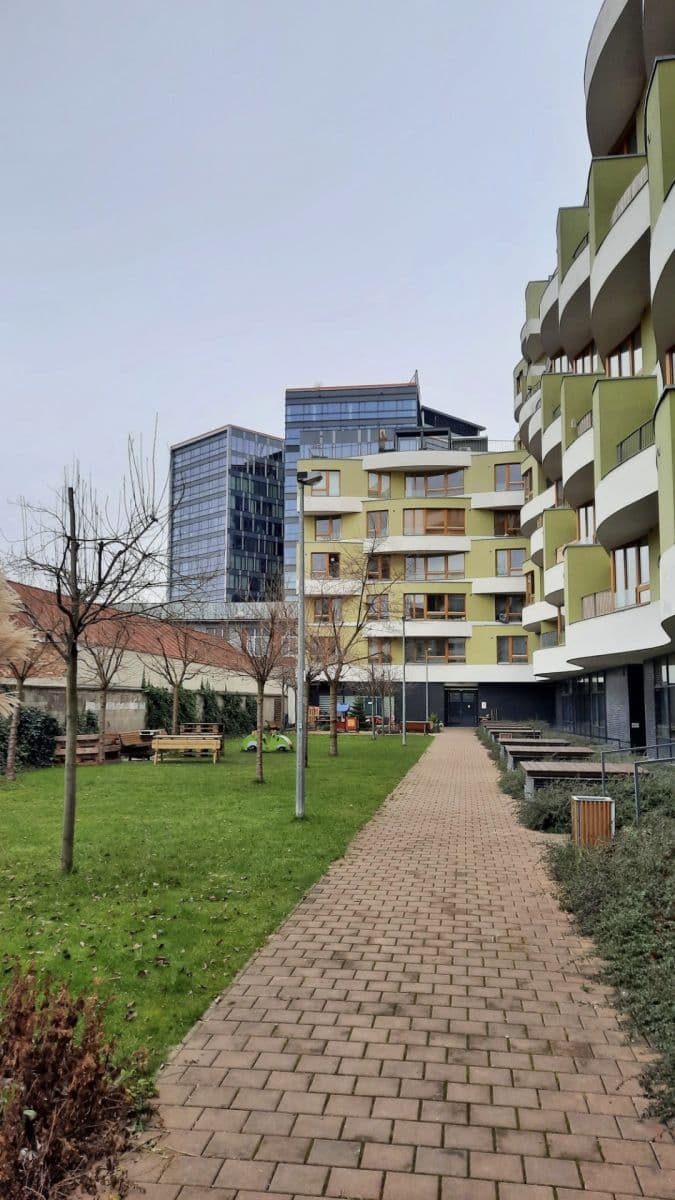 Pronájem bytu 2+kk 65 m², Kurta Konráda, Praha, Praha Pronájem bytu 2+kk 65 m², Kurta Konráda, Praha, Praha