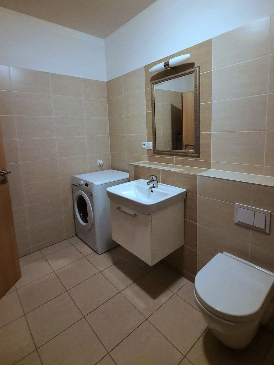 Pronájem bytu 2+kk 65 m², Kurta Konráda, Praha, Praha Pronájem bytu 2+kk 65 m², Kurta Konráda, Praha, Praha