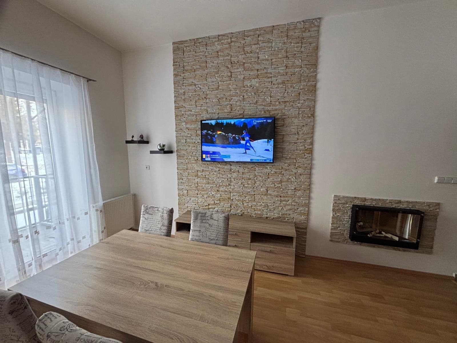 Pronájem bytu 3+kk 78 m², Jana Morávka, Jílové u Prahy, Středočeský kraj Pronájem bytu 3+kk 78 m², Jana Morávka, Jílové u Prahy, Středočeský kraj