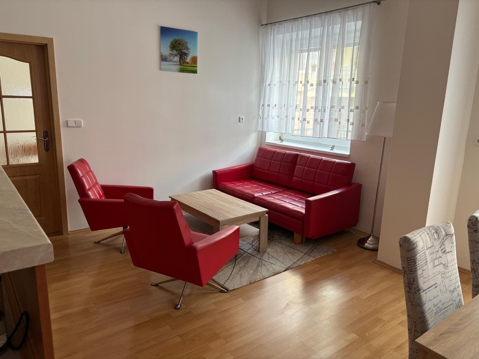 Pronájem bytu 3+kk 78 m², Jana Morávka, Jílové u Prahy, Středočeský kraj Pronájem bytu 3+kk 78 m², Jana Morávka, Jílové u Prahy, Středočeský kraj