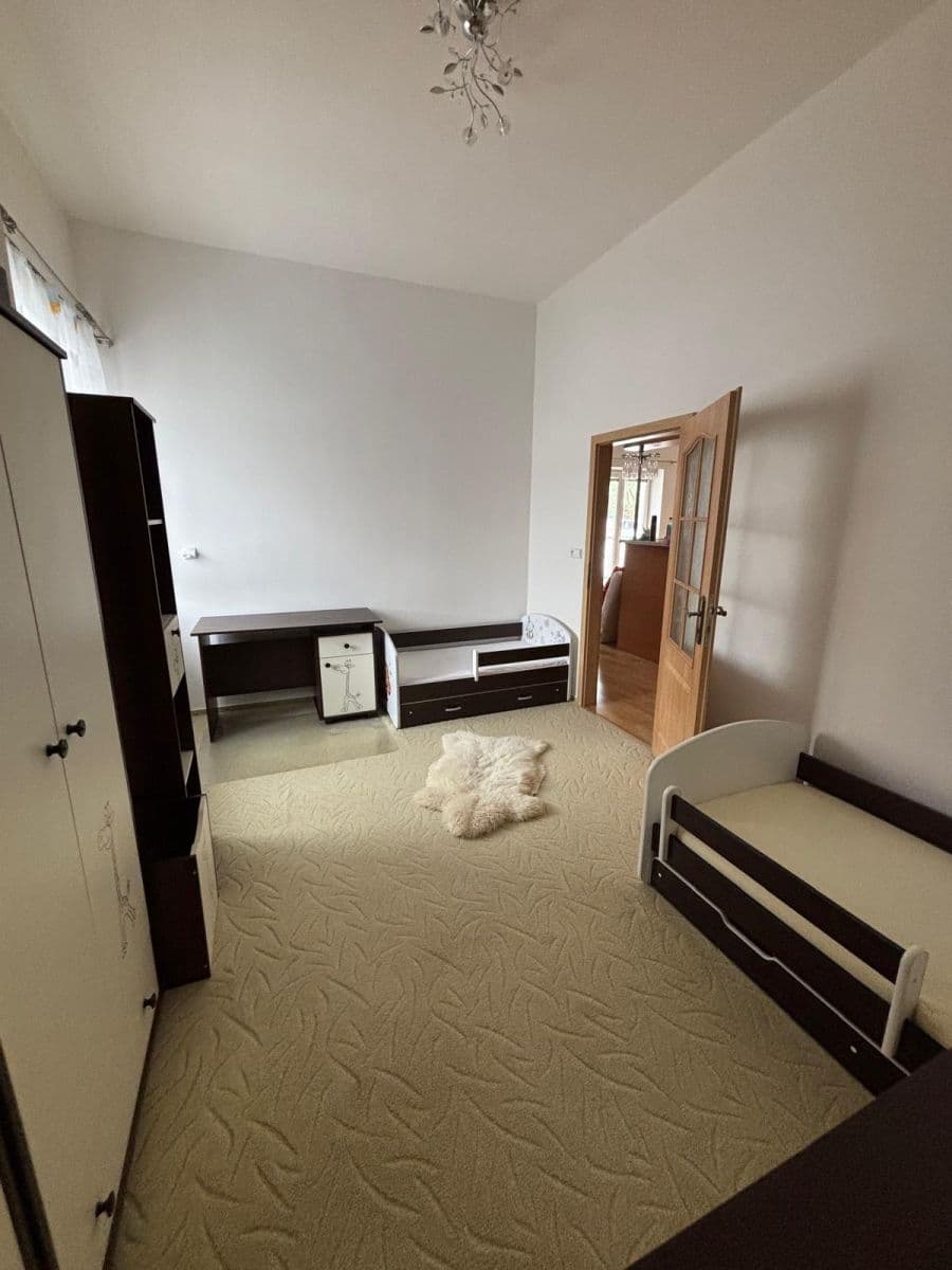 Pronájem bytu 3+kk 78 m², Jana Morávka, Jílové u Prahy, Středočeský kraj Pronájem bytu 3+kk 78 m², Jana Morávka, Jílové u Prahy, Středočeský kraj