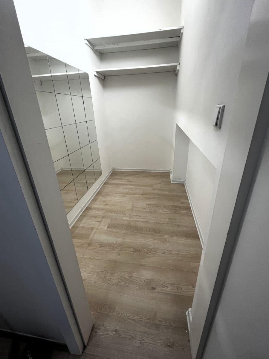 Pronájem bytu 2+kk 45 m², Bendlova, Brno, Jihomoravský kraj Pronájem bytu 2+kk 45 m², Bendlova, Brno, Jihomoravský kraj