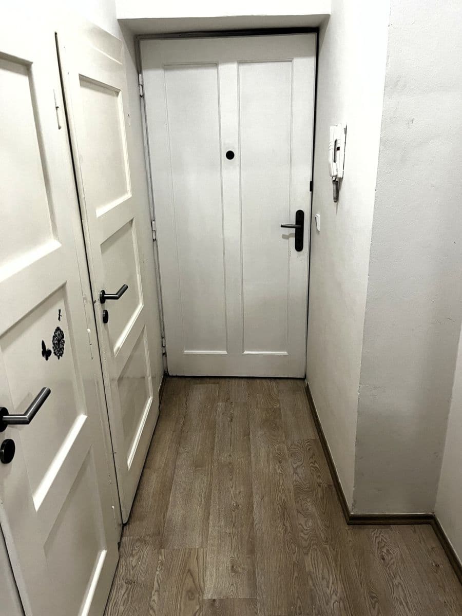 Pronájem bytu 2+kk 45 m², Bendlova, Brno, Jihomoravský kraj Pronájem bytu 2+kk 45 m², Bendlova, Brno, Jihomoravský kraj