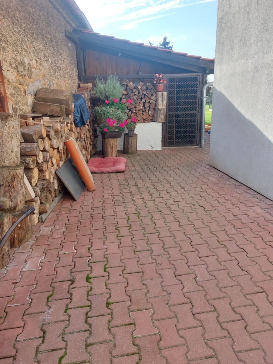 Pronájem domu 220 m², pozemek 883 m², Tyršova náves, Vysoký Újezd, Středočeský kraj Pronájem domu 220 m², pozemek 883 m², Tyršova náves, Vysoký Újezd, Středočeský kraj