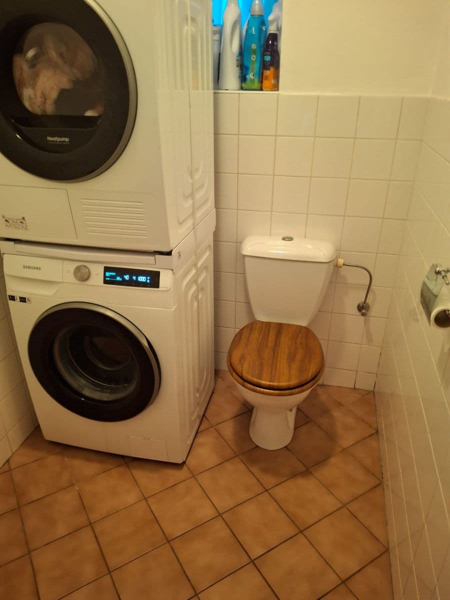 Pronájem domu 220 m², pozemek 883 m², Tyršova náves, Vysoký Újezd, Středočeský kraj Pronájem domu 220 m², pozemek 883 m², Tyršova náves, Vysoký Újezd, Středočeský kraj