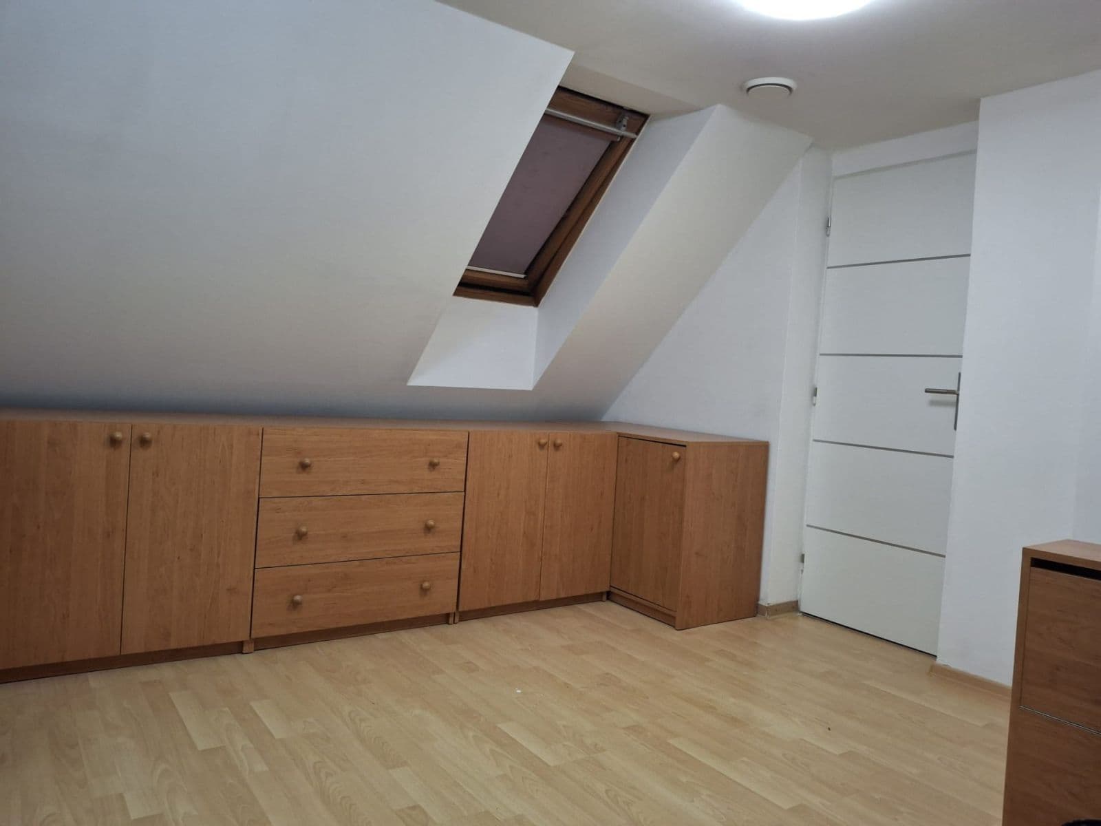 Pronájem domu 220 m², pozemek 883 m², Tyršova náves, Vysoký Újezd, Středočeský kraj Pronájem domu 220 m², pozemek 883 m², Tyršova náves, Vysoký Újezd, Středočeský kraj