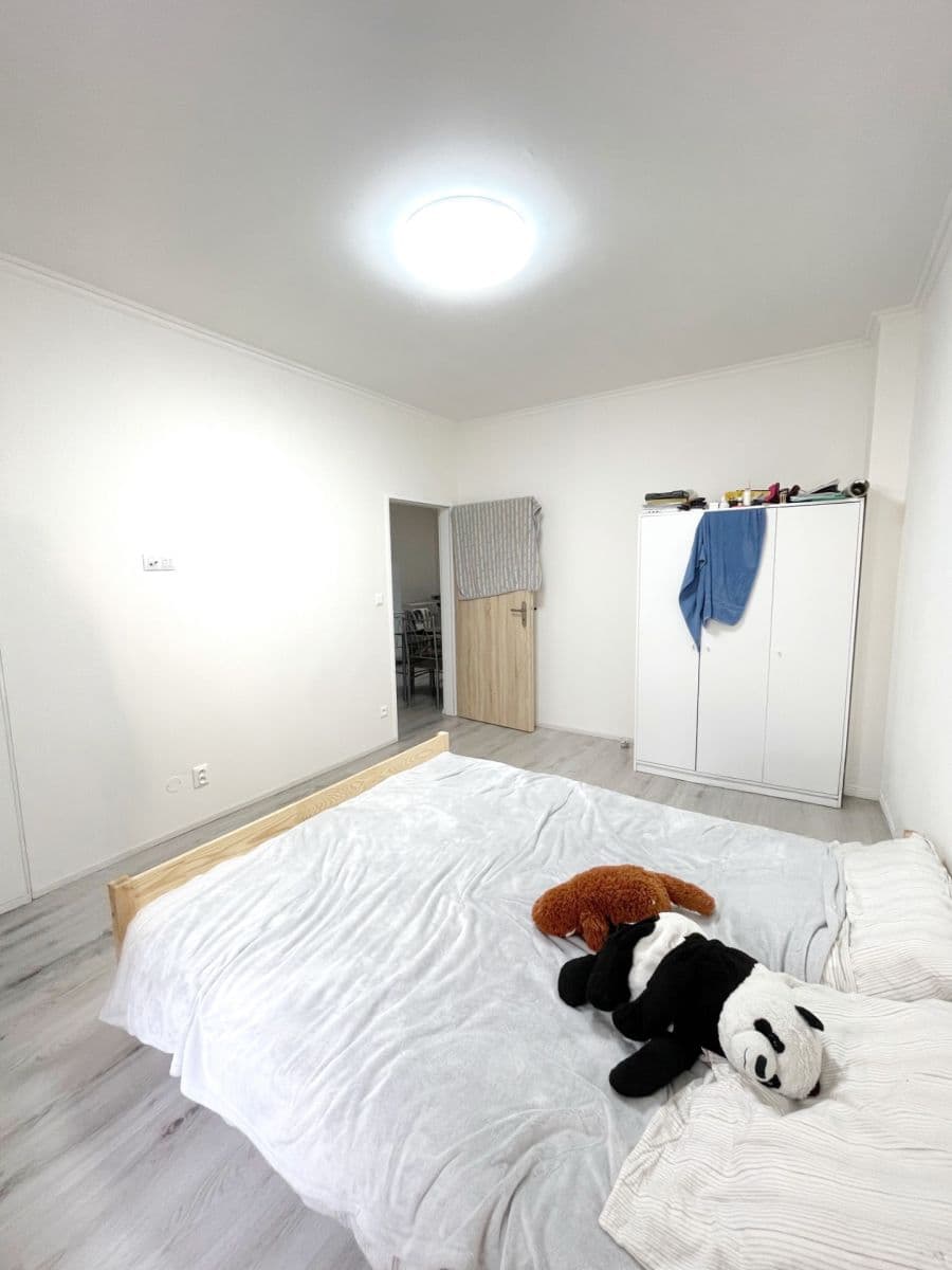 Pronájem bytu 3+kk 56 m², Světova, Praha, Praha Pronájem bytu 3+kk 56 m², Světova, Praha, Praha