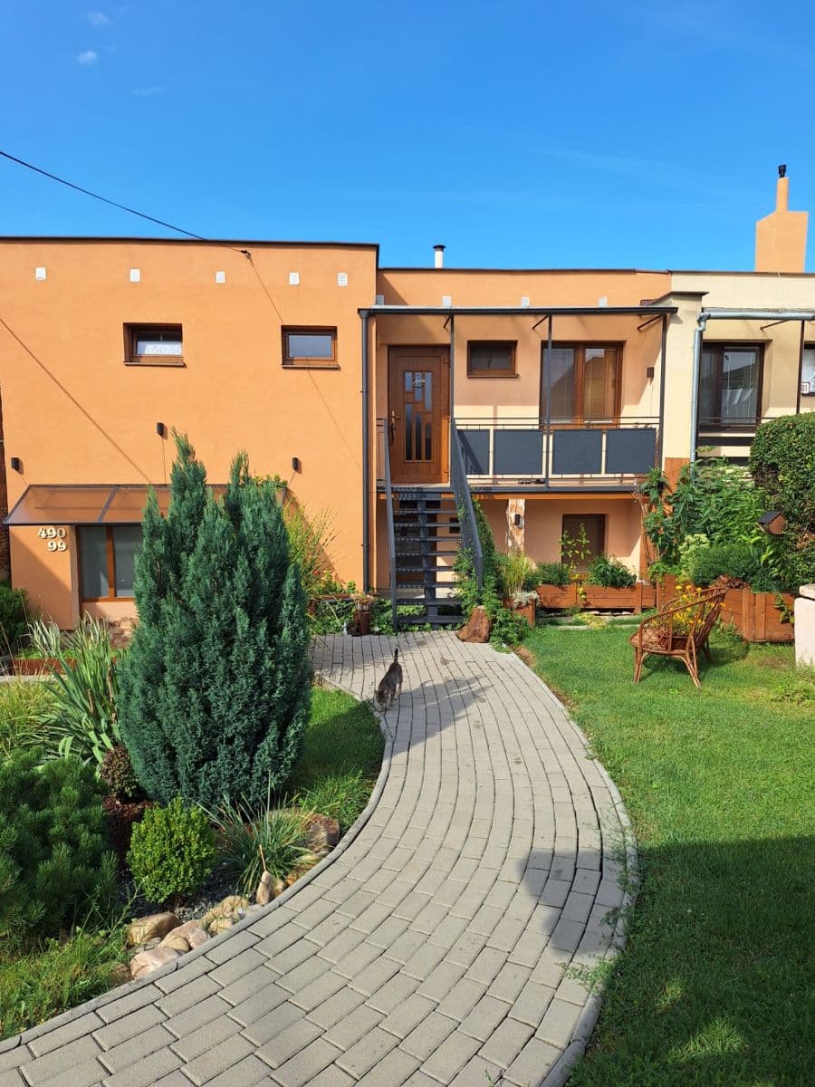 Prodej domu 112 m², pozemek 2.700 m², Májová, Jacovce, Nitriansky kraj Prodej domu 112 m², pozemek 2.700 m², Májová, Jacovce, Nitriansky kraj