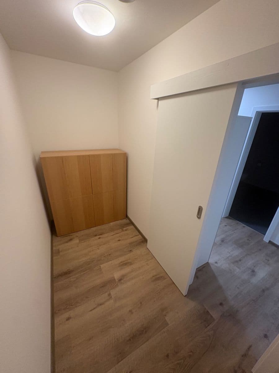 Pronájem bytu 2+1 65 m², Okružní, Jihlava, Kraj Vysočina Pronájem bytu 2+1 65 m², Okružní, Jihlava, Kraj Vysočina