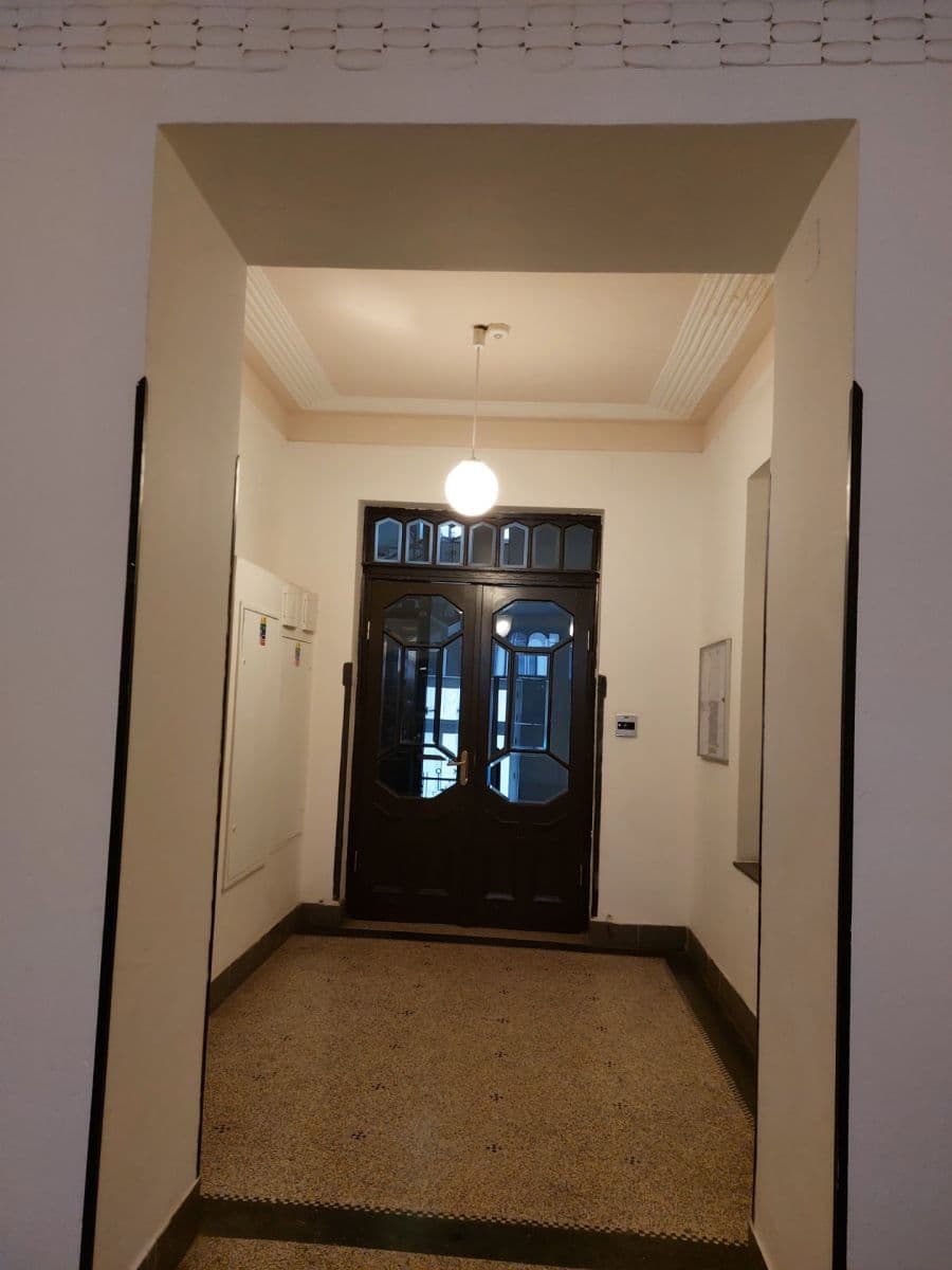 Pronájem bytu 2+1 54 m², Janovského, Praha, Praha Pronájem bytu 2+1 54 m², Janovského, Praha, Praha