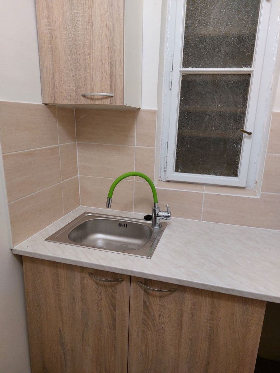 Pronájem bytu 2+1 54 m², Janovského, Praha, Praha Pronájem bytu 2+1 54 m², Janovského, Praha, Praha