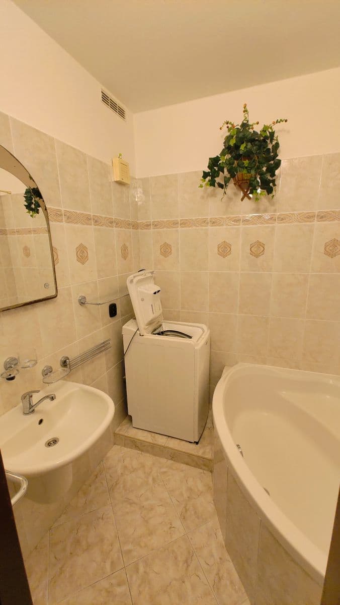 Prodej bytu 4+1 82 m², Javornícka, Banská Bystrica, Banskobystrický kraj Prodej bytu 4+1 82 m², Javornícka, Banská Bystrica, Banskobystrický kraj