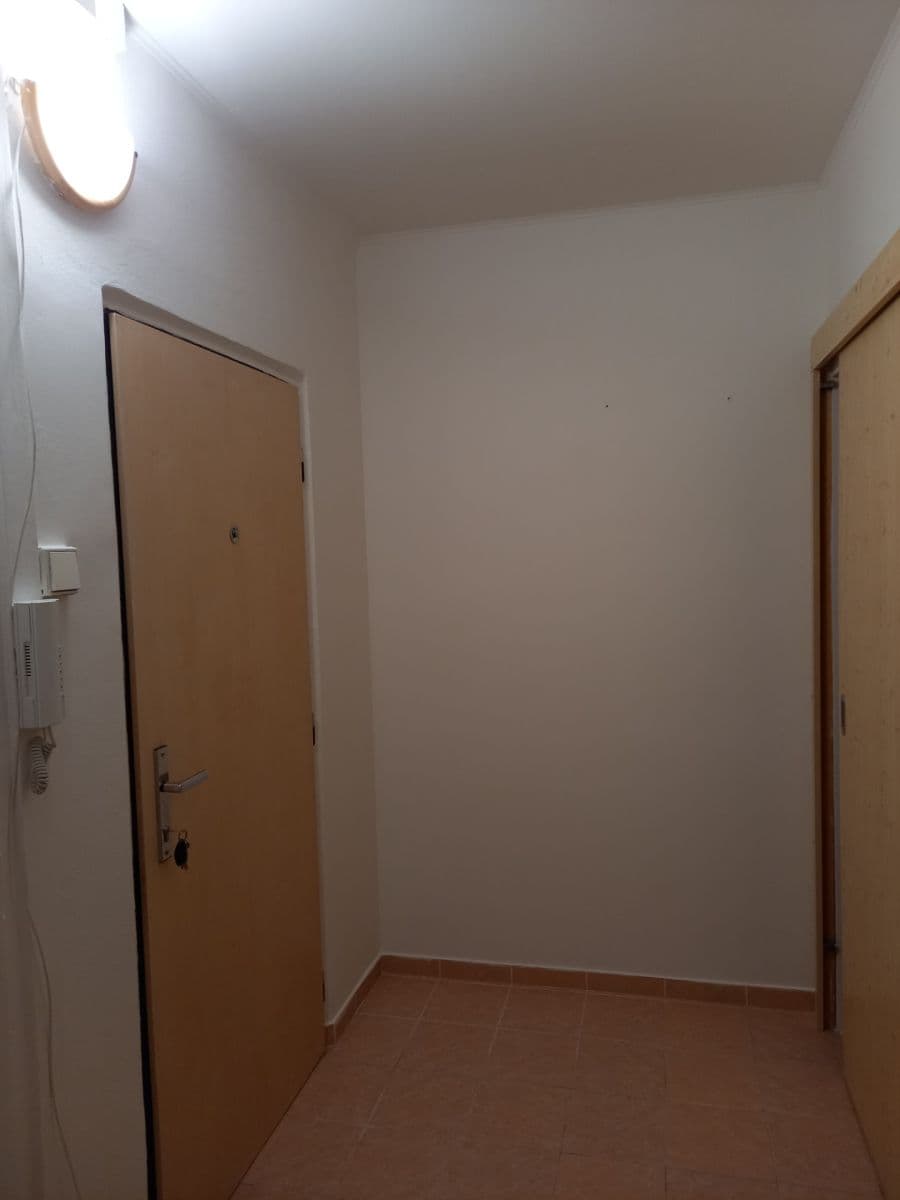 Pronájem bytu 1+1 35 m², Kojetická, Neratovice, Středočeský kraj Pronájem bytu 1+1 35 m², Kojetická, Neratovice, Středočeský kraj