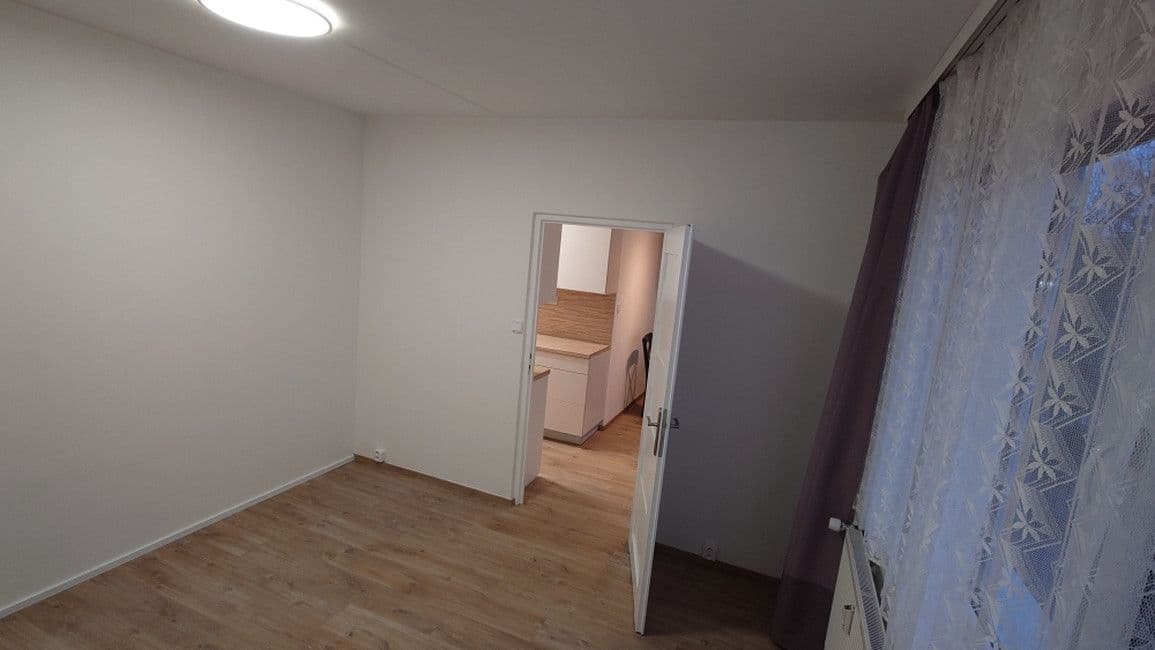 Pronájem bytu 4+1 97 m², Ruzyňská, Praha, Praha Pronájem bytu 4+1 97 m², Ruzyňská, Praha, Praha