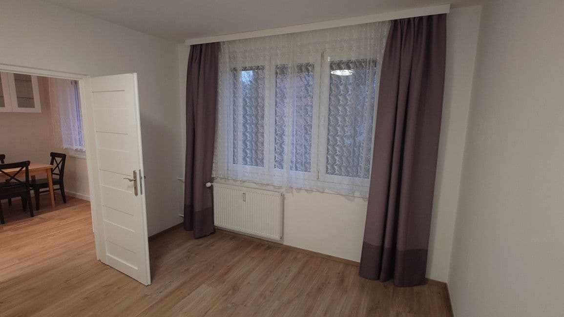 Pronájem bytu 4+1 97 m², Ruzyňská, Praha, Praha Pronájem bytu 4+1 97 m², Ruzyňská, Praha, Praha