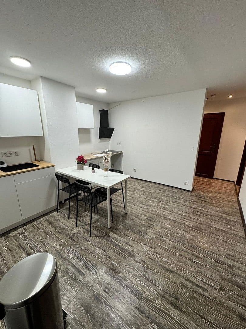 Pronájem bytu 21 m², Blumenstraße 51, Fürth, Bavorsko Pronájem bytu 21 m², Blumenstraße 51, Fürth, Bavorsko