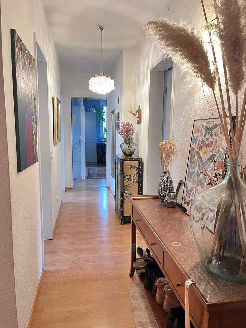 Pronájem bytu 4+1 133 m², Plattenäckerweg 6, Nürnberg, Bavorsko Pronájem bytu 4+1 133 m², Plattenäckerweg 6, Nürnberg, Bavorsko