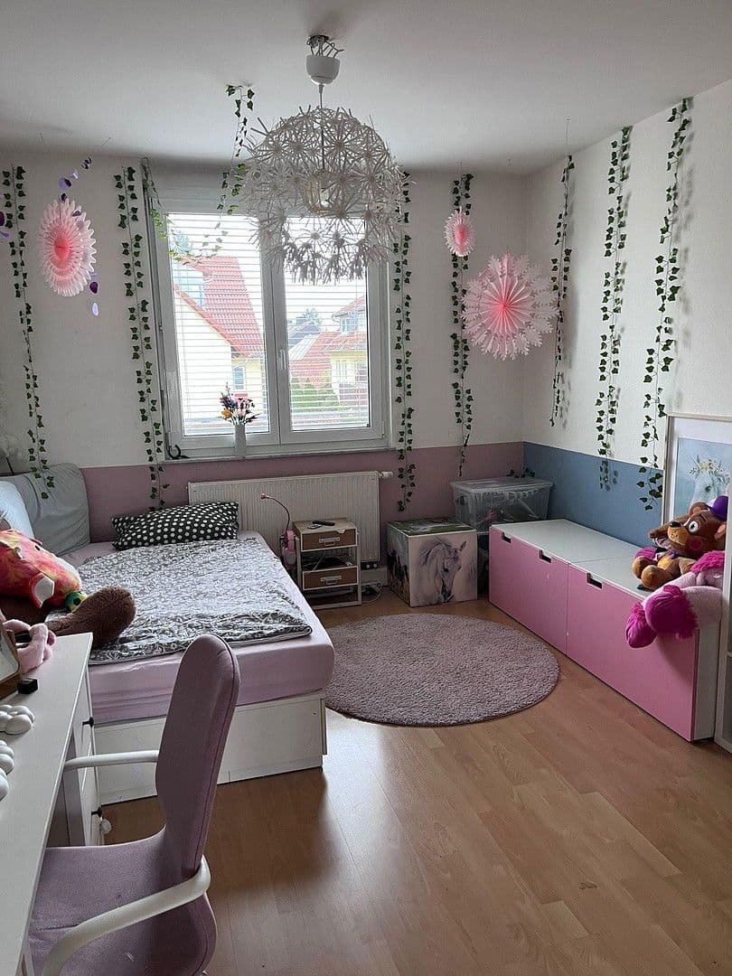 Pronájem bytu 4+1 133 m², Plattenäckerweg 6, Nürnberg, Bavorsko Pronájem bytu 4+1 133 m², Plattenäckerweg 6, Nürnberg, Bavorsko