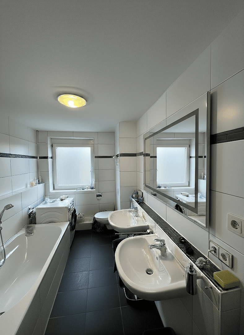 Pronájem bytu 3+1 95 m², Augsburg, Bavorsko Pronájem bytu 3+1 95 m², Augsburg, Bavorsko