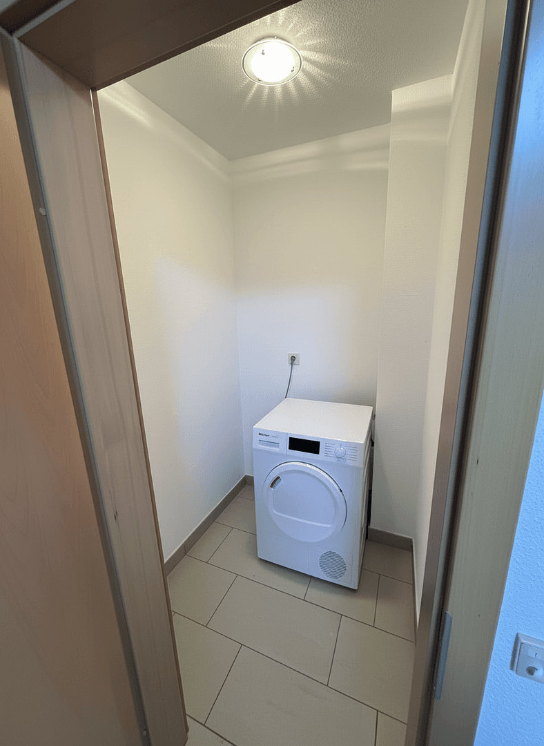 Pronájem bytu 3+1 95 m², Augsburg, Bavorsko Pronájem bytu 3+1 95 m², Augsburg, Bavorsko