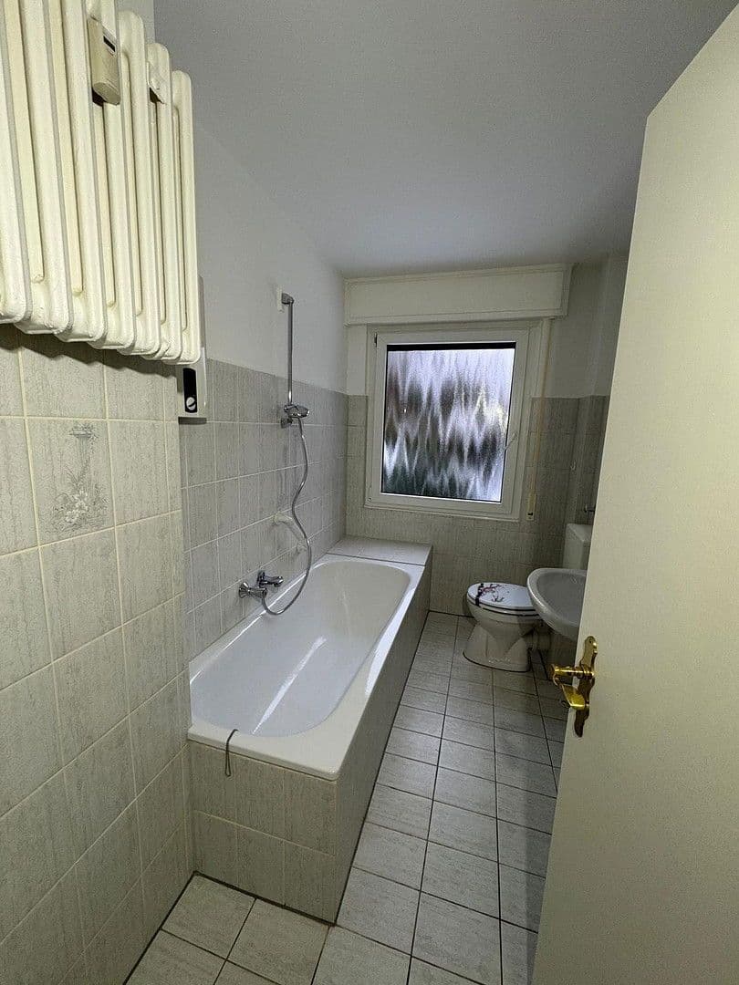 Pronájem bytu 3+1 65 m², Friedrichstr. 60, Haan, Severní Porýní-Vestfálsko Pronájem bytu 3+1 65 m², Friedrichstr. 60, Haan, Severní Porýní-Vestfálsko