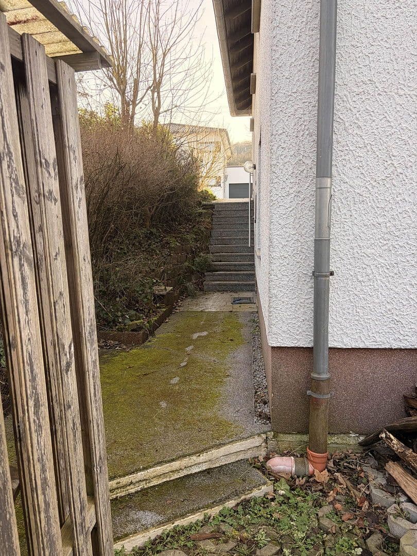 Prodej domu 222 m², pozemek 678 m², An der Hümes 18, Marpingen, Země Sársko Prodej domu 222 m², pozemek 678 m², An der Hümes 18, Marpingen, Země Sársko