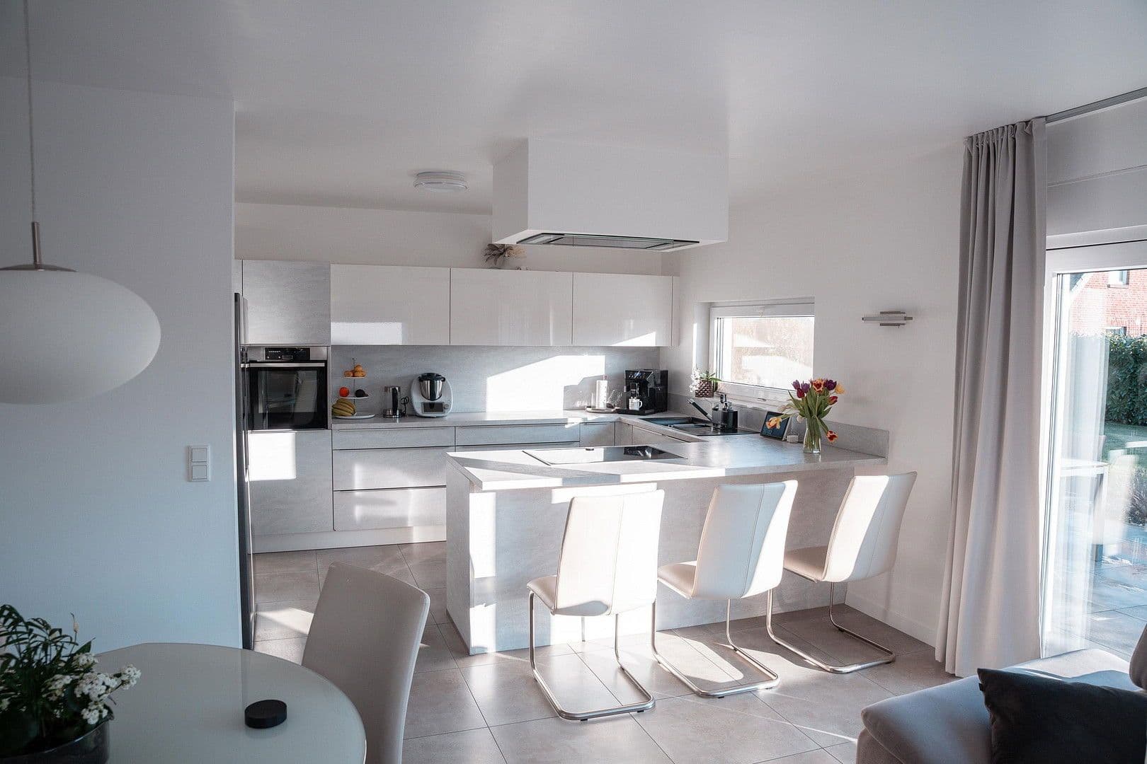 Prodej domu 221 m², pozemek 628 m², Vechelde, Dolní Sasko Prodej domu 221 m², pozemek 628 m², Vechelde, Dolní Sasko