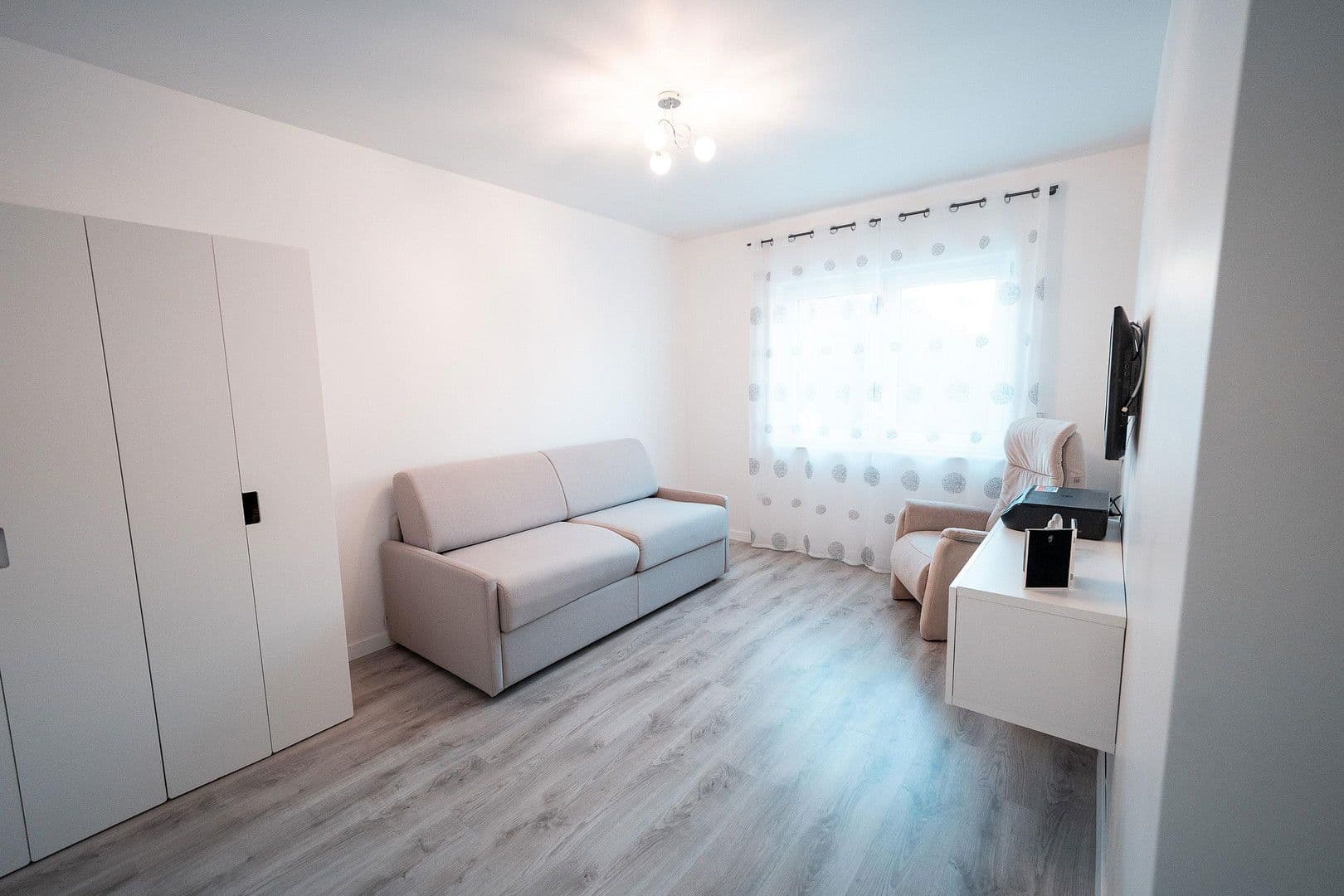 Prodej domu 221 m², pozemek 628 m², Vechelde, Dolní Sasko Prodej domu 221 m², pozemek 628 m², Vechelde, Dolní Sasko