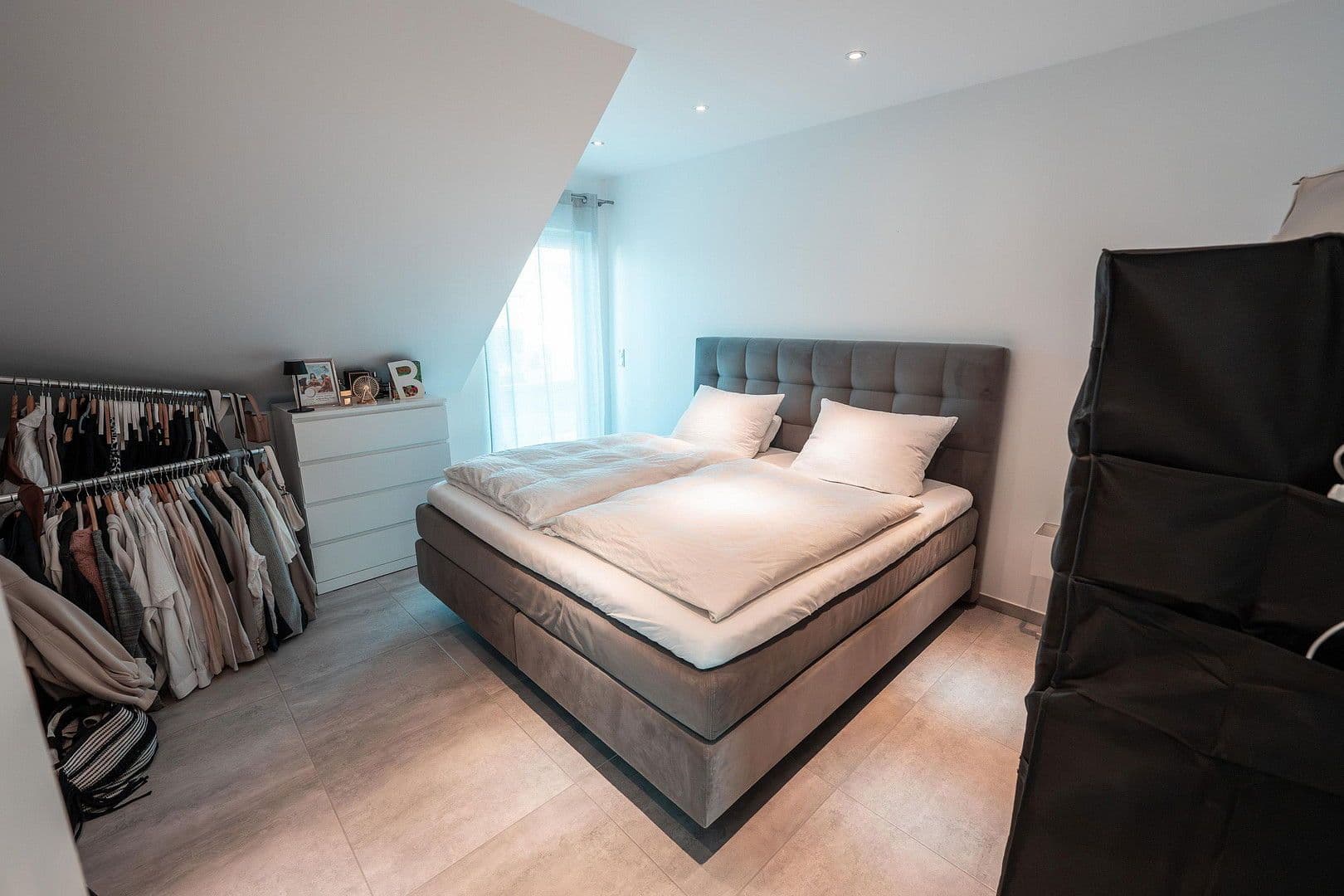 Prodej domu 221 m², pozemek 628 m², Vechelde, Dolní Sasko Prodej domu 221 m², pozemek 628 m², Vechelde, Dolní Sasko